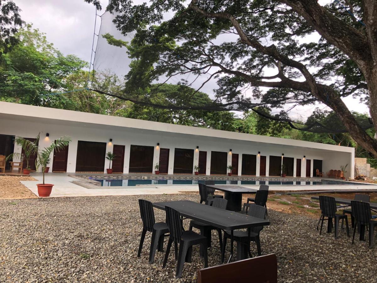 Alesseo Hostel Tiniguiban Exterior photo
